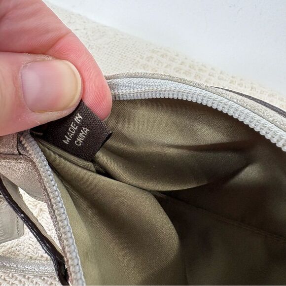 Y2K Coach Metallic Pleated Goat Suede Wristlet Silver Clip In Pouch - Picture 9 of 9